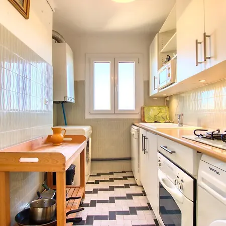 Διαμέρισμα 2P 60M²,Centre-Ville,Calme ,Vue Mer ,Parking ,Wifi Αντίμπ